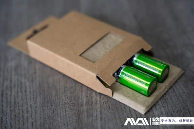 Om självständigt utvecklade och producerade uppladdningsbara litiumjonbatterier