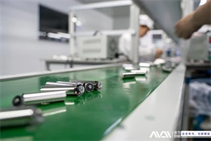 Interna komponenter i ett litiumjonbatteri