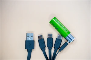 Hur lång tid tar det vanligtvis att ladda ett uppladdningsbart batteri nr 5?